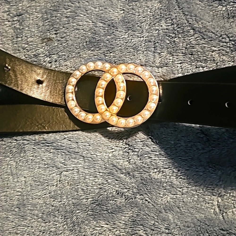 New, Pearl Buckle Women's Black Leather Belt, Fits Up to 40"